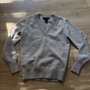 Banana Republic Gray Sparkle V-Neck Sweater Size Small 
Fine Italian Merano